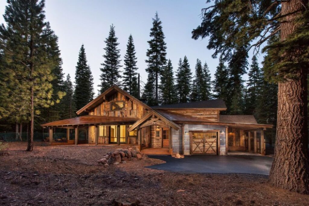 Woodland Wonder Attractive Cabin Designs for a Peaceful Getaway