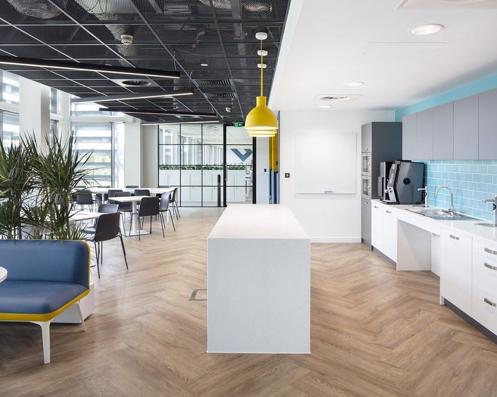 How Linear Office Lighting Boosts Productivity