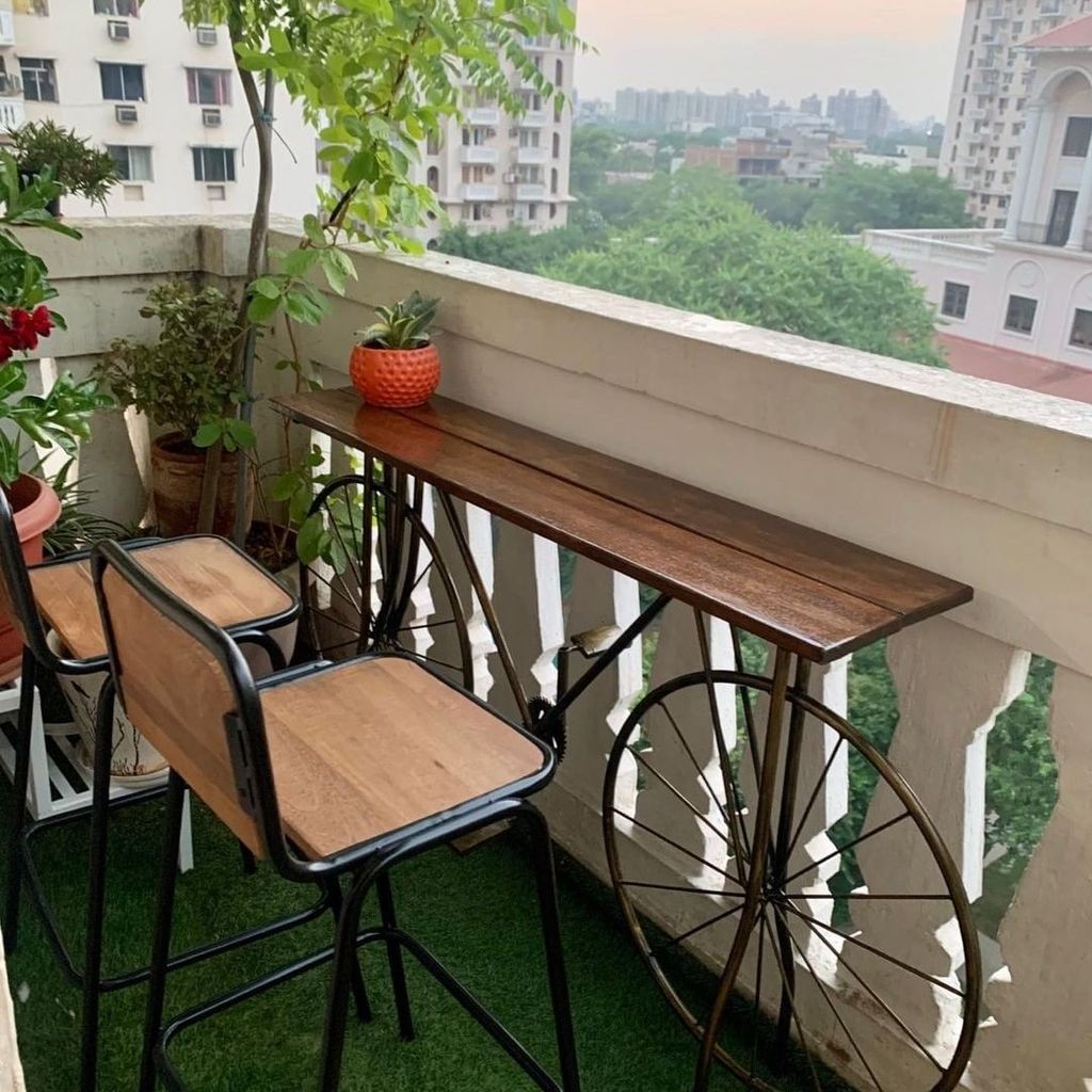 Top Types of Wooden Balcony Bar Table